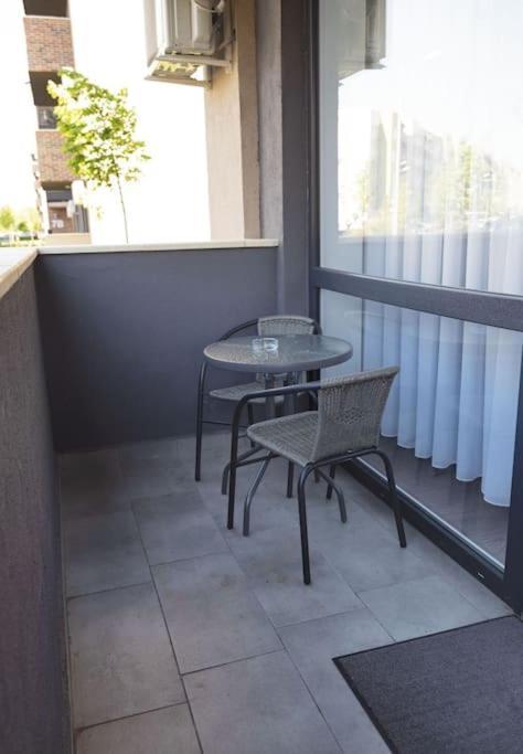 Eliza'S Apartment By Oasis Homes Oradea Eksteriør bilde
