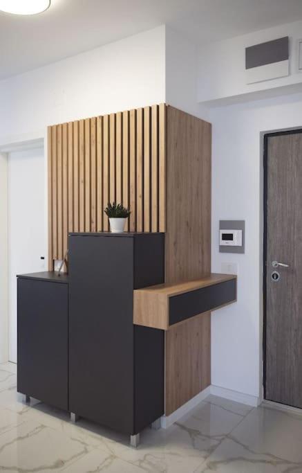 Eliza'S Apartment By Oasis Homes Oradea Eksteriør bilde
